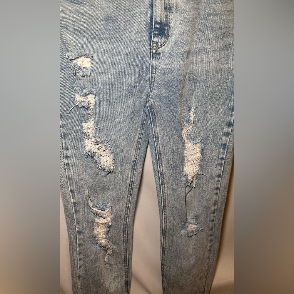 Tinsel Town Distressed Light Blue Women/Juniors Jeans